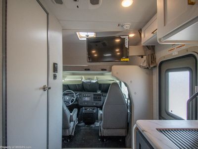 2026 Thor Motor Coach Quantum - Photo 5