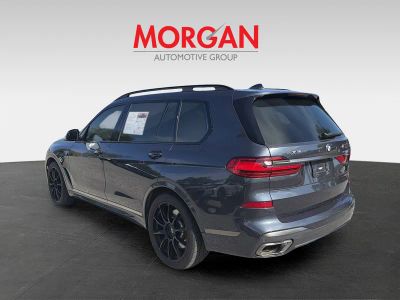 2022 BMW X7 — engine compartment view