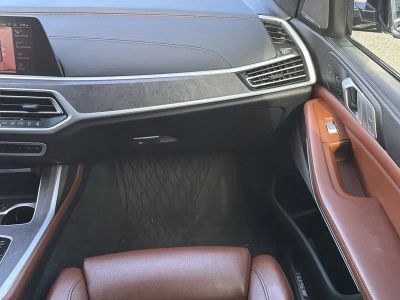 2022 BMW X7 — photo 17 view