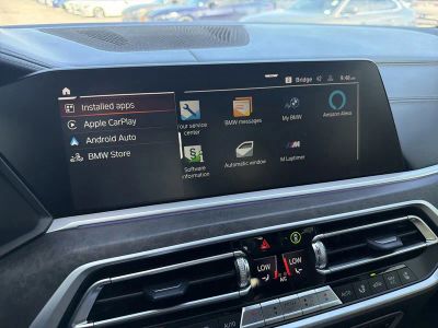 2022 BMW X7 — photo 31 view
