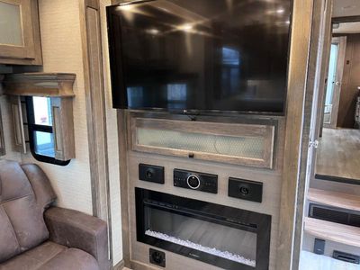 2022 VanLeigh RV Beacon - Photo 17