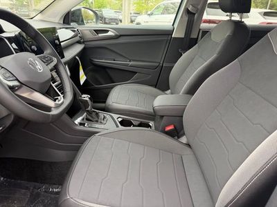 2026 Volkswagen Taos - Photo 15