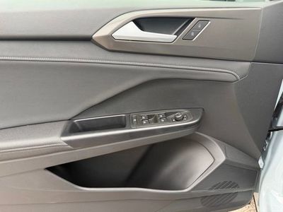 2026 Volkswagen Taos - Photo 12