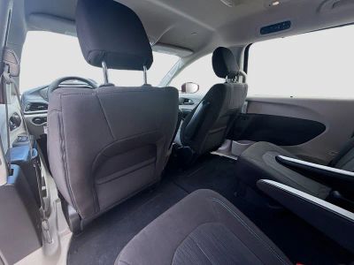 2021 Chrysler Pacifica — photo 22 view
