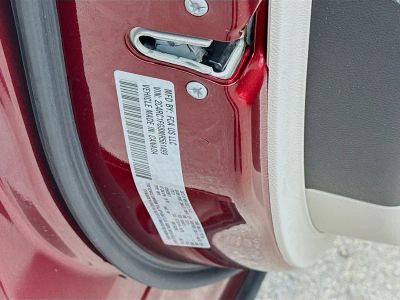 2021 Chrysler Pacifica — photo 34 view