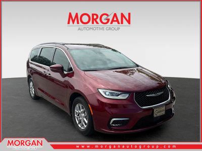 2021 Chrysler Pacifica Touring in Velvet Red Pearlcoat — front three-quarter view