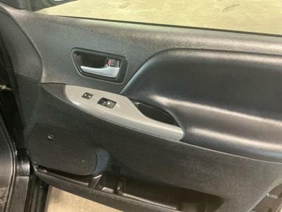 2019 Toyota Sienna - Photo 15