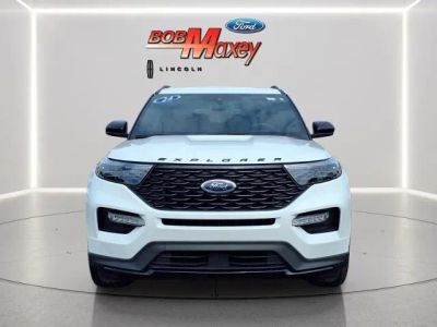 2024 Ford Explorer — side profile view