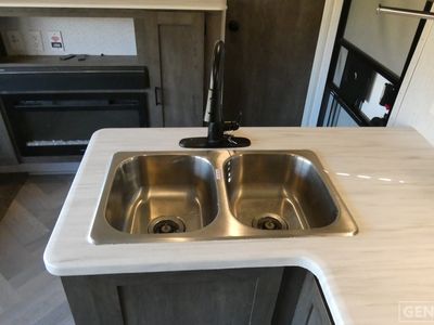 2022 Forest River Wildwood - Photo 11