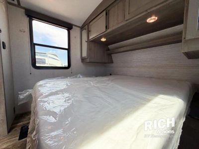 2020 Keystone Outback Ultra Lite - Photo 21
