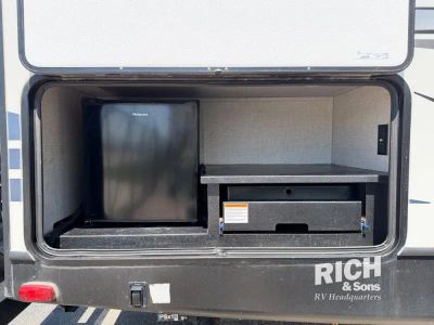 2020 Keystone Outback Ultra Lite - Photo 6