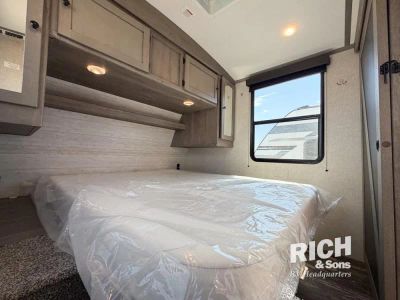 2020 Keystone Outback Ultra Lite - Photo 19