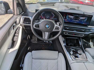 2026 BMW X5 — photo 17 view