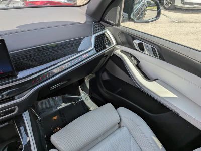 2026 BMW X5 — photo 18 view