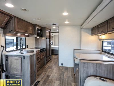2020 Winnebago Vista - Photo 13