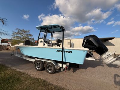 2025 Sea Pro 250 Bay - Photo 2