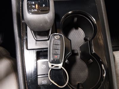 2023 Nissan Rogue — photo 15 view