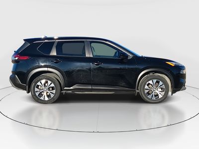 2023 Nissan Rogue — photo 8 view