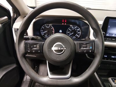 2023 Nissan Rogue — photo 12 view