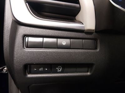 2023 Nissan Rogue — photo 13 view