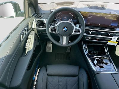 2026 BMW X5 — photo 17 view