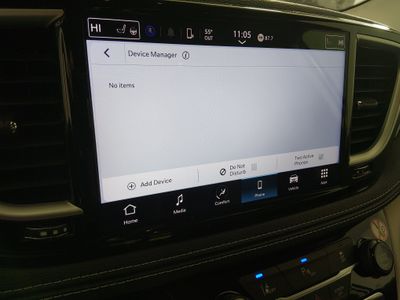 2023 Chrysler Pacifica — photo 18 view