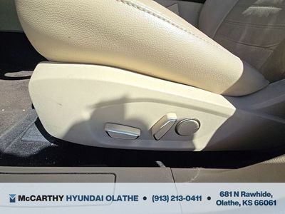 2014 Ford Fusion Hybrid - Photo 10