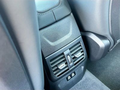 2025 BMW 2 Series — photo 21 view