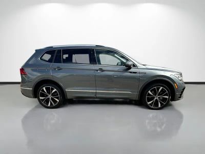 2022 Volkswagen Tiguan — side profile view