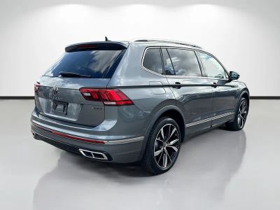 2022 Volkswagen Tiguan — rear three-quarter view