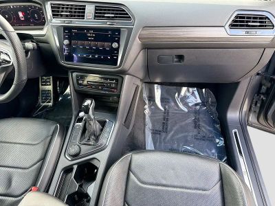 2022 Volkswagen Tiguan — photo 17 view