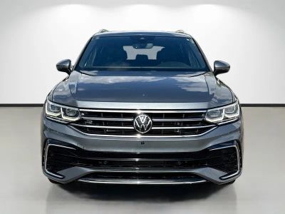 2022 Volkswagen Tiguan — photo 8 view
