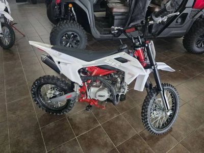 2026 SSR SR125RB — front three-quarter view