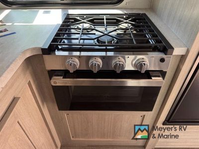 2025 Coachmen RV Catalina Legacy Edition - Photo 10