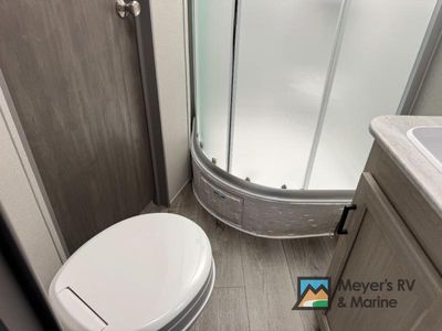 2025 Coachmen RV Catalina Legacy Edition - Photo 20