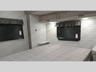 2025 Coachmen RV Catalina Legacy Edition - Photo 26