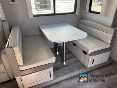 2025 Coachmen RV Catalina Legacy Edition - Photo 13