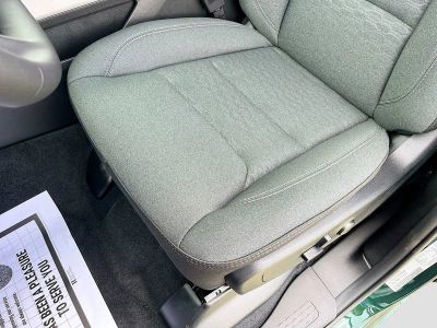 2026 Ram 1500 — photo 17 view
