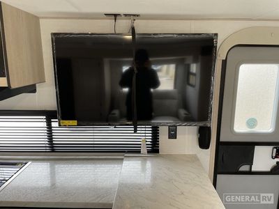 2025 Prime Time RV Avenger - Photo 10