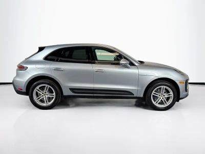 2025 Porsche Macan - Photo 8