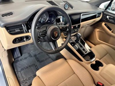 2025 Porsche Macan - Photo 4