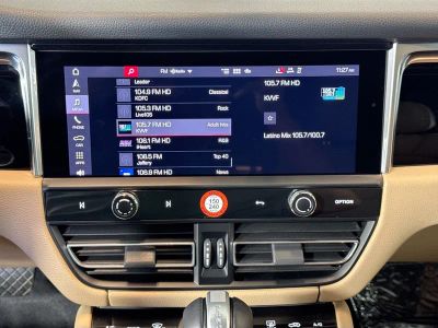 2025 Porsche Macan - Photo 14