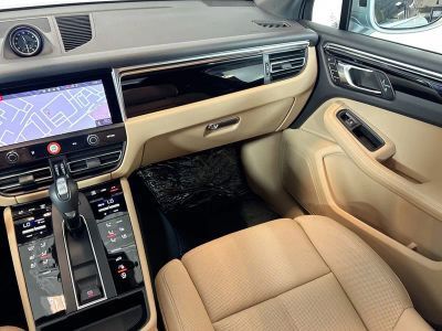 2025 Porsche Macan - Photo 20