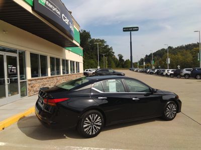 2024 Nissan Altima — side profile view