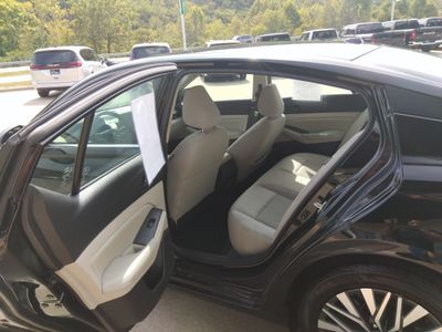 2024 Nissan Altima — photo 12 view
