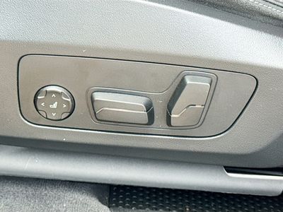 2025 BMW X2 - Photo 25