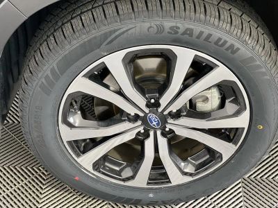 2024 Subaru Forester — photo 11 view
