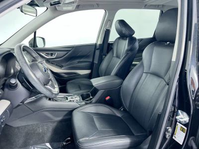 2024 Subaru Forester — photo 12 view