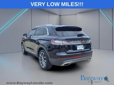 2022 Lincoln Nautilus — side profile view