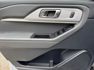 2026 Ford Explorer — photo 10 view